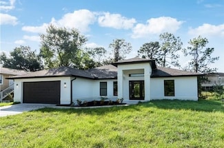 2709 23rd St W, Lehigh Acres, FL 33971
