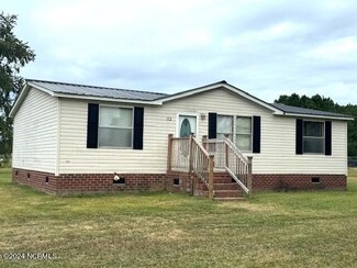 112 Carlyle Askew Dr, Aulander, NC 27805