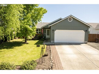 814 Osprey Loop, Creswell, OR 97426