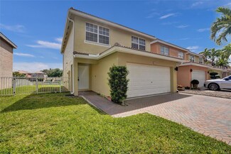 9256 NW 55th St, Sunrise, FL 33351