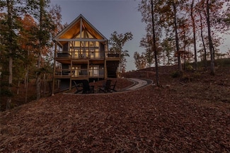 84 Ridge Line Ct, Ellijay, GA 30540