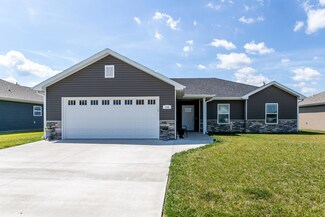706 Addie Ln, Centralia, MO 65240