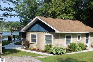 3472 E Cedar Lake Dr, Greenbush, MI 48738