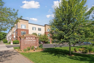 8200 W 33rd St Unit 305, Saint Louis Park, MN 55426