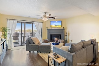 152 Falls Point Dr Unit 2A, Lake Ozark, MO 65049