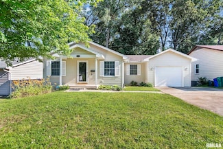 2819 E Wood St, Decatur, IL 62521