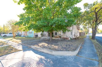 702 Avant Ave, San Antonio, TX 78210