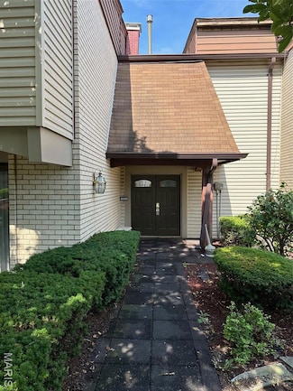 1251 Guelbreth Ln Unit 308, Saint Louis, MO 63146