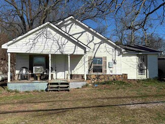 591 Main St, Pleasant Plains, AR 72568