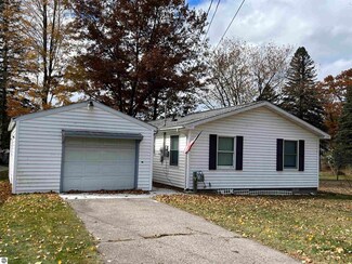 2510 E Huckleberry Trail, Farwell, MI 48622