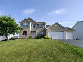 690 Elberon Way, Roscoe, IL 61073
