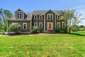 255 Highland St, Holliston, MA 01746