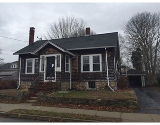 58 Hedge St, Fairhaven, MA 02719