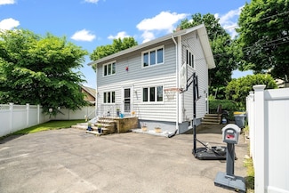 19 Belcher St, Winthrop, MA 02152