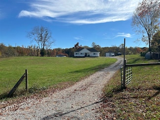 553 Bluff Springs Rd, Glasgow, KY 42141