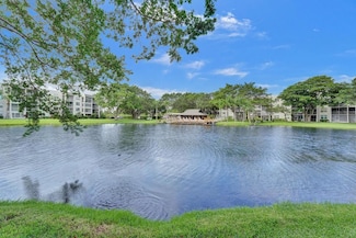 9230 Lagoon Place Unit 406, Davie, FL 33324