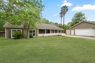 560 Donahoe Rd, Coldspring, TX 77331