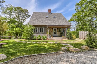 83 William Norton Rd, Vineyard Haven, MA 02568