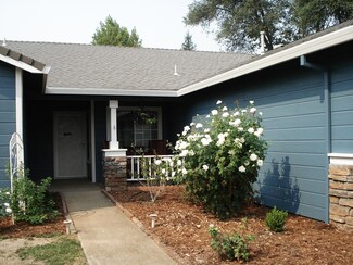1979 Shelby Rd, Redding, CA 96002