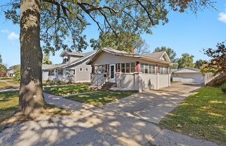 249 S Central Ave, Wood River, IL 62095