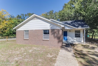 2101 South St, Gulfport, MS 39507