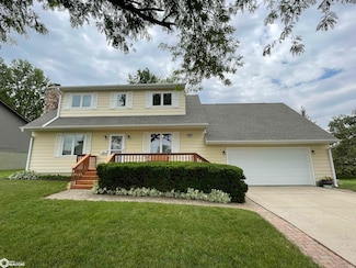 901 Henry Dr, Marshalltown, IA 50158