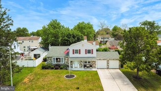 518 Fairhurst Rd, Fairless Hills, PA 19030