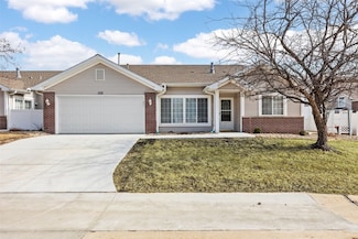 1131 74th St NE, Cedar Rapids, IA 52402