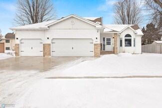 2817 38 1 2 Ave S, Fargo, ND 58104
