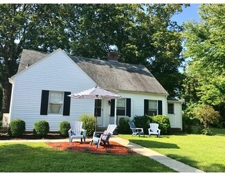 25 School St, Sunderland, MA 01375