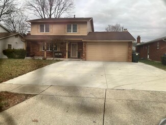 5168 Maplewood Ct W, Columbus, OH 43229
