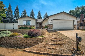 2525 Keylod St, Redding, CA 96002