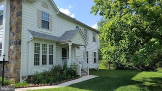 38 Castleton Rd, Princeton, NJ 08540