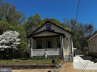 74 Cypress Ln, Trenton, NJ 08619