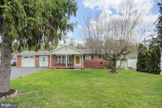 206 N Pennsylvania Ave, Hancock, MD 21750