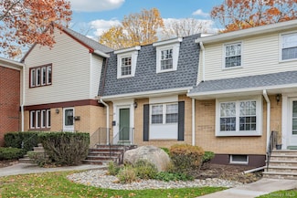 18 Somerset Dr Unit C, Suffern, NY 10901