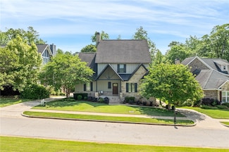 1462 Turn Lake Dr, Auburn, AL 36830