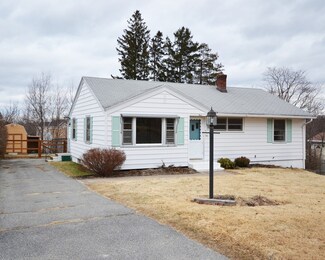 4 Meola Ave, Worcester, MA 01606