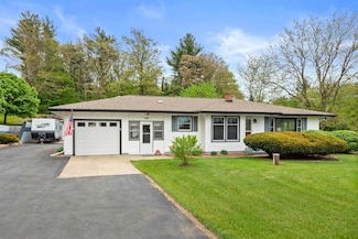 6307 Old Amish Rd, Plover, WI 54467