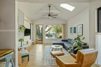 618 Denson Dr, Austin, TX 78752