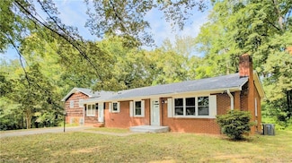 195 Tickle Rd, Rural Hall, NC 27045