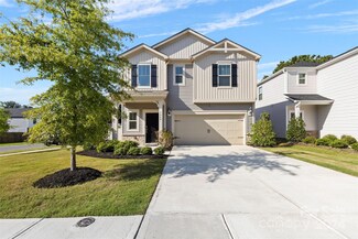 7040 Saltpeter St, Charlotte, NC 28215