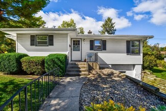 3 Christopher Ct, Madison, WI 53705