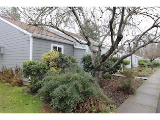 2742 SE 138th Ave Unit 129, Portland, OR 97236
