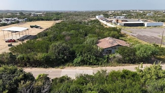 206 Appaloosa Rd, Laredo, TX 78045