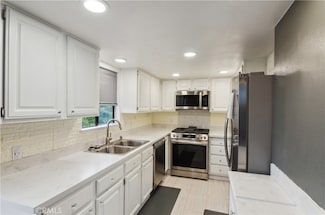 8710 Independence Ave Unit 301, Canoga Park, CA 91304