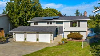 19212 32nd Ave NE, Lake Forest Park, WA 98155