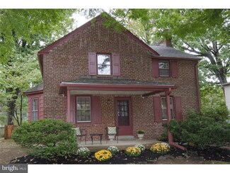 120 Buckingham Dr, Bryn Mawr, PA 19010