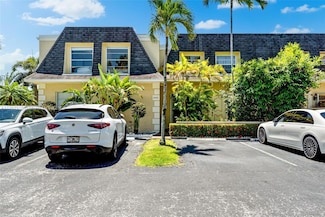 2420 NE 11th St, Hallandale Beach, FL 33009