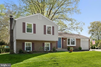 7807 Fieldcrest Ct, Falls Church, VA 22042